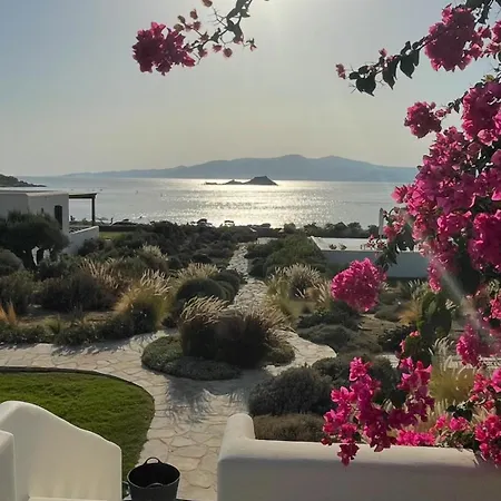 Дом отдыха Sun, Beachfront With Stunning Views, Naxos Микри-Вигла
