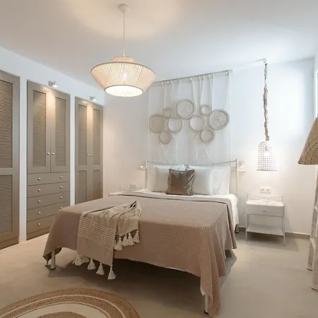 Sun, Beachfront With Stunning Views, Naxos Микри-Вигла