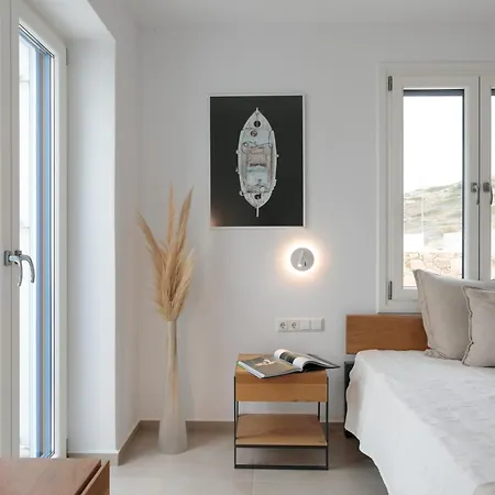 Sun, Beachfront With Stunning Views, Naxos Микри-Вигла